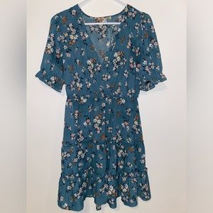 Women’s Dress Size L